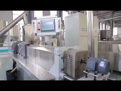 2-3t / H 4-6t / H خط إنتاج آلة بثق أسماك السلور المائية العائمة الغارقة