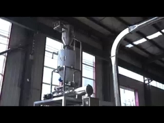 يتم تشغيل خط إنتاج أعلاف أسماك الحيوانات الأليفة بقدرة 500 كجم في المصنع